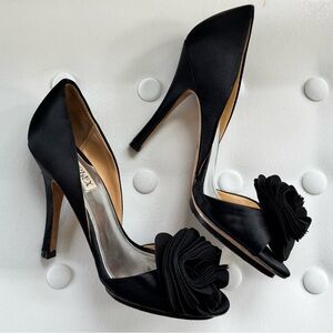 Badgley Mischka Black Flower Women's Heels